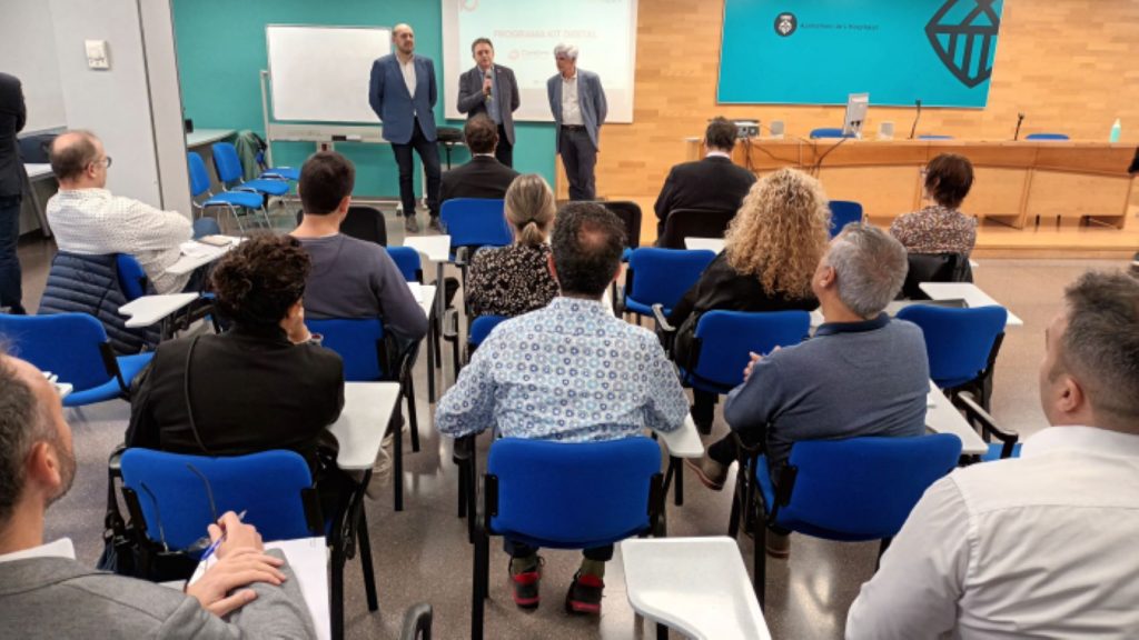 CAMBRA DE COMERÇ PORTADA