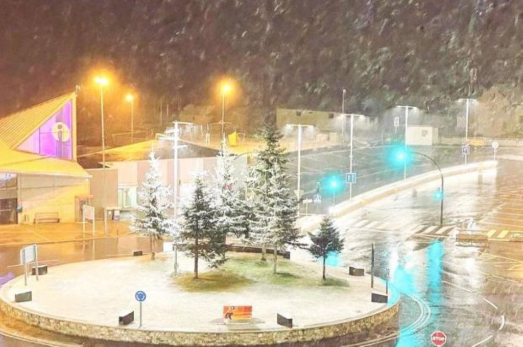 nevando en andorra portada