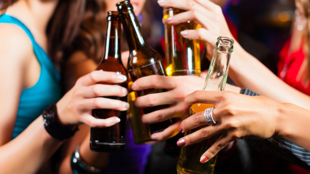 Alcol-adolescenti-italiani