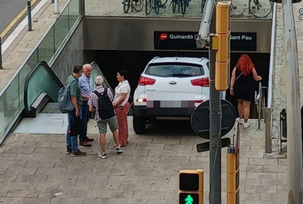 METRO PIXELAT PORTADA