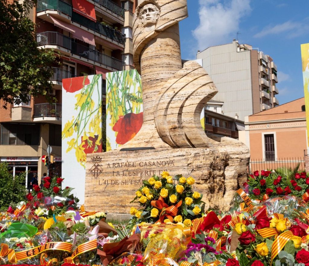 thumbnail_Monument a Rafael Casanova