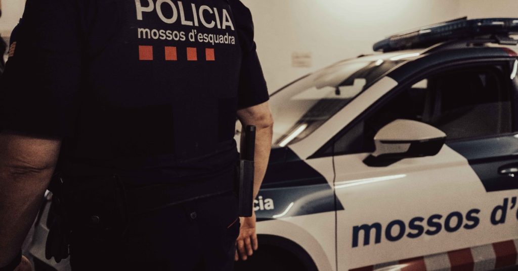 MOSSOS ESPLUGUES