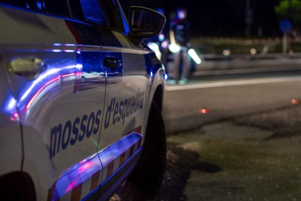 MOSSOS TIROTEO